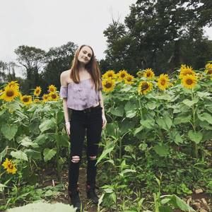 Meet your Posher, Erica